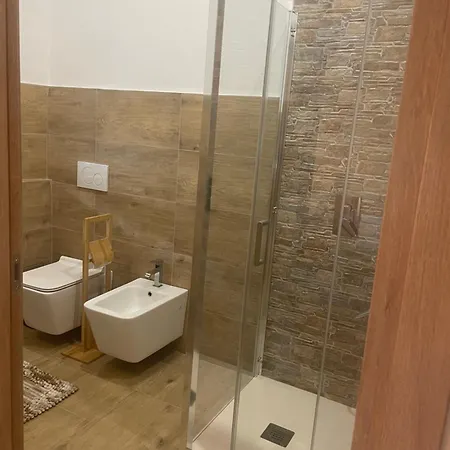 Aeroporto Oda ve Kahvaltı Azzano San Paolo